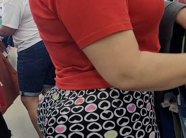 PHAT ASS Latina Momma Let Me Examine that Spotted BBL!